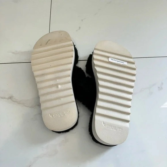 Koolaburra by UGG Furr-Ah Fuzzy Double Strap Slippers black - Picture 6 of 6